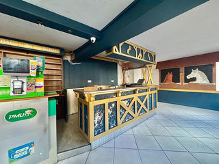  Immeuble � vendre 8 pi�ces 304 m�