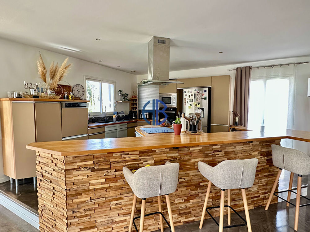 � vendre  Maison Vias (34450)