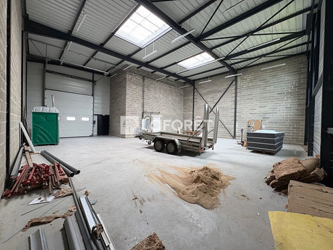 Local d'activit&eacute; Oissel 300 m2 2642 76350 Oissel