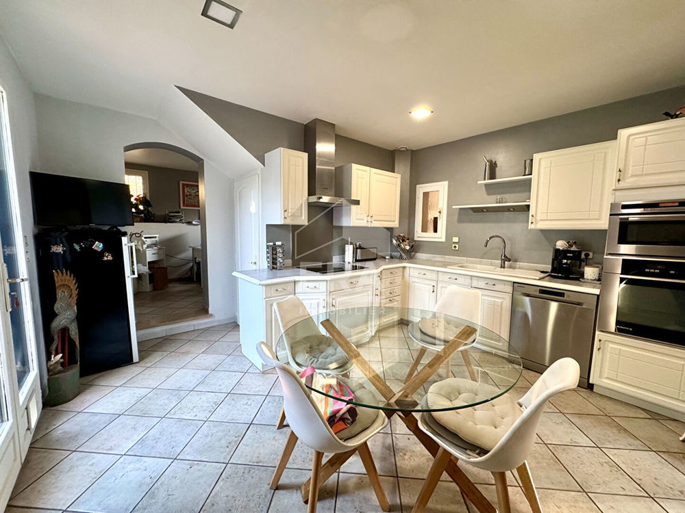 � vendre  Maison Ceyreste (13600)