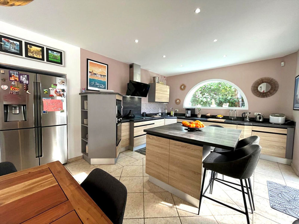 � vendre  Maison Six-Fours-les-Plages (83140)