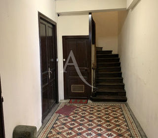  Immeuble � vendre 726 m�