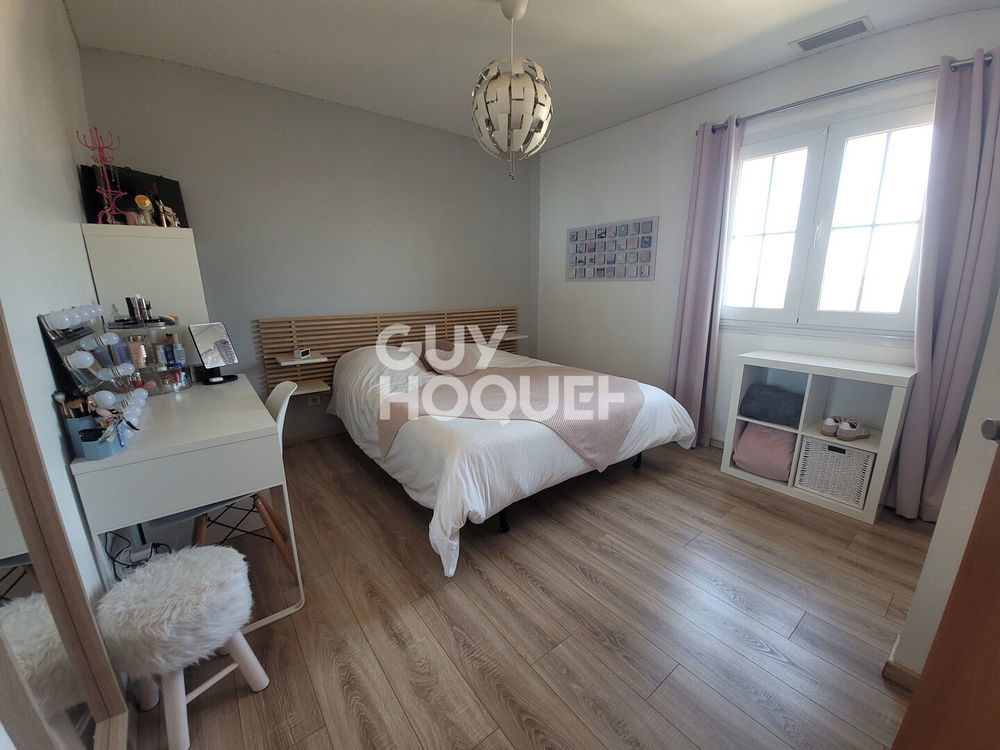 � vendre  Maison M�ze (34140)