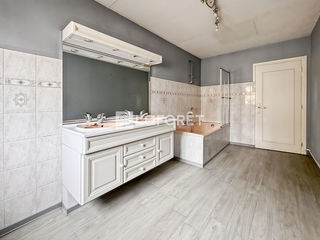  Immeuble � vendre 3 pi�ces 150 m�