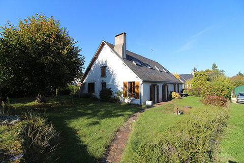   SAINT GERVAIS LA FORET Maison - 6 pi�ce(s) - 250 m�