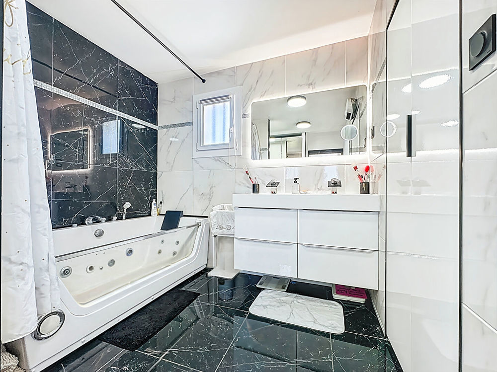 � vendre  Maison Plan-de-Cuques (13380)