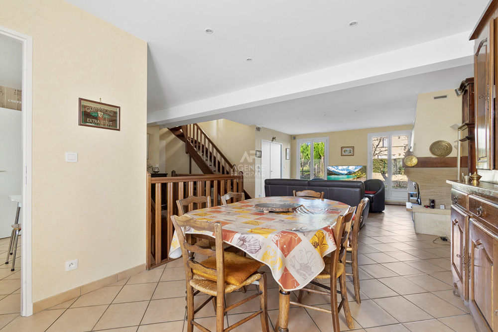 � vendre  Maison Saint-Germain-en-Laye (78100)