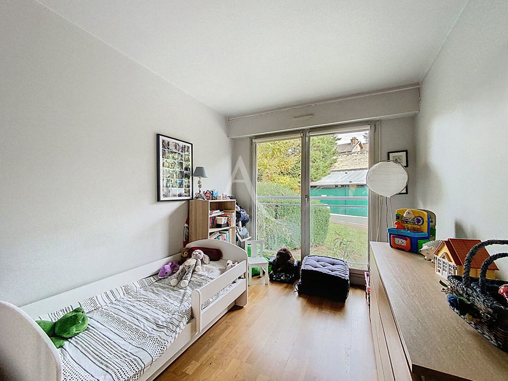 � vendre  Appartement Saint-Germain-en-Laye (78100)