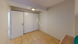  Immeuble � vendre 10 pi�ces 225 m�