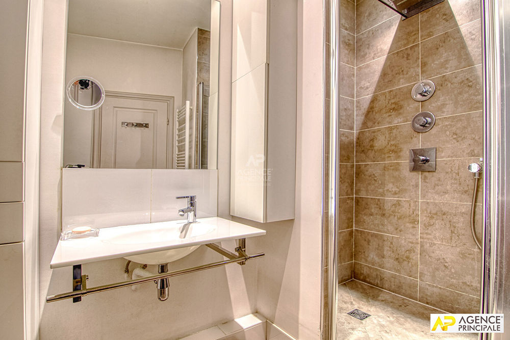 � vendre  Appartement Versailles (78000)