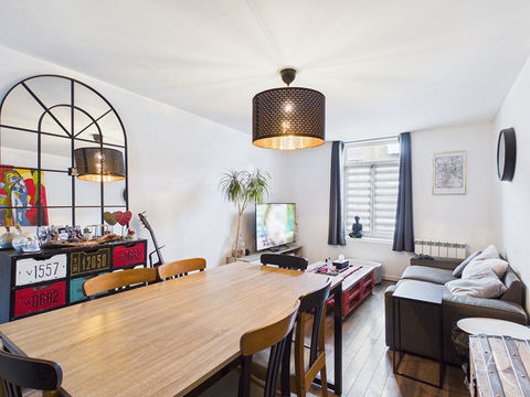   Immeuble mixte  Appartement T3 + local professionnel   Annoeullin Appartement - 5 pi�ce(s) - 75 m�