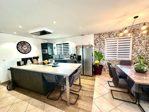   M�ze Villa T4 + appartement T2 Maison - 5 pi�ce(s) - 162 m�