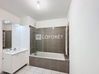  Appartement � vendre 3 pi�ces 64 m�