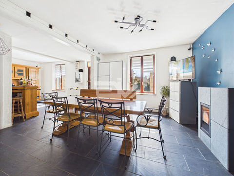   Jolie Maison ancienne en pierre avec beaucoup de cachet, terrain, d�pendance proche des commodit�s de Fismes Maison - 6 pi�ce(s) - 144 m�