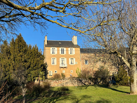   PROCHE ONET LE CHATEAU - DEMEURE DE 180 M2 SUR 2000M2 Villa - 6 pi�ce(s) - 180 m�