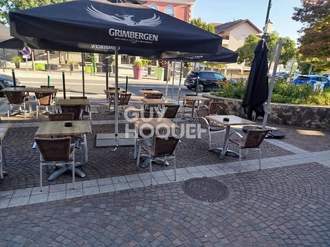 Local commercial Valleiry 120 m2 350000 74520 Valleiry