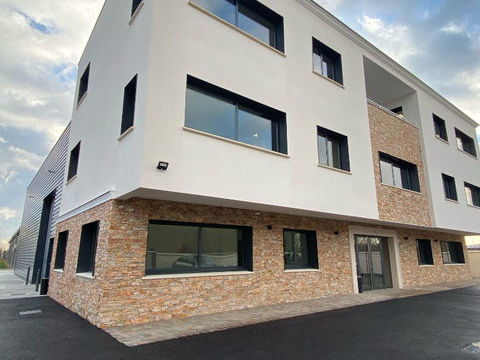 &Agrave; LOUER - BUREAU - MENNECY 650 91540 Mennecy