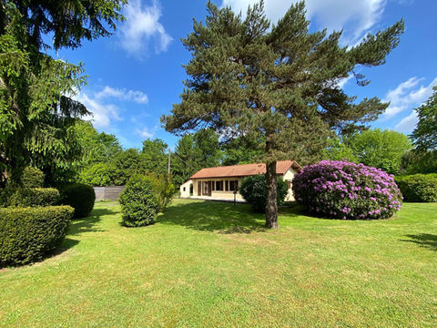   MAISON PLAIN-PIED + DEPENDANCES Maison - 4 pi�ce(s) - 95 m�