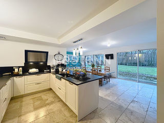  Maison � vendre 8 pi�ces 261 m�