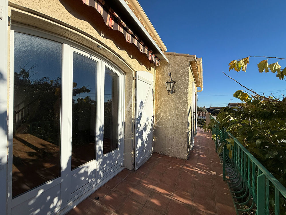 � vendre  Maison M�ze (34140)