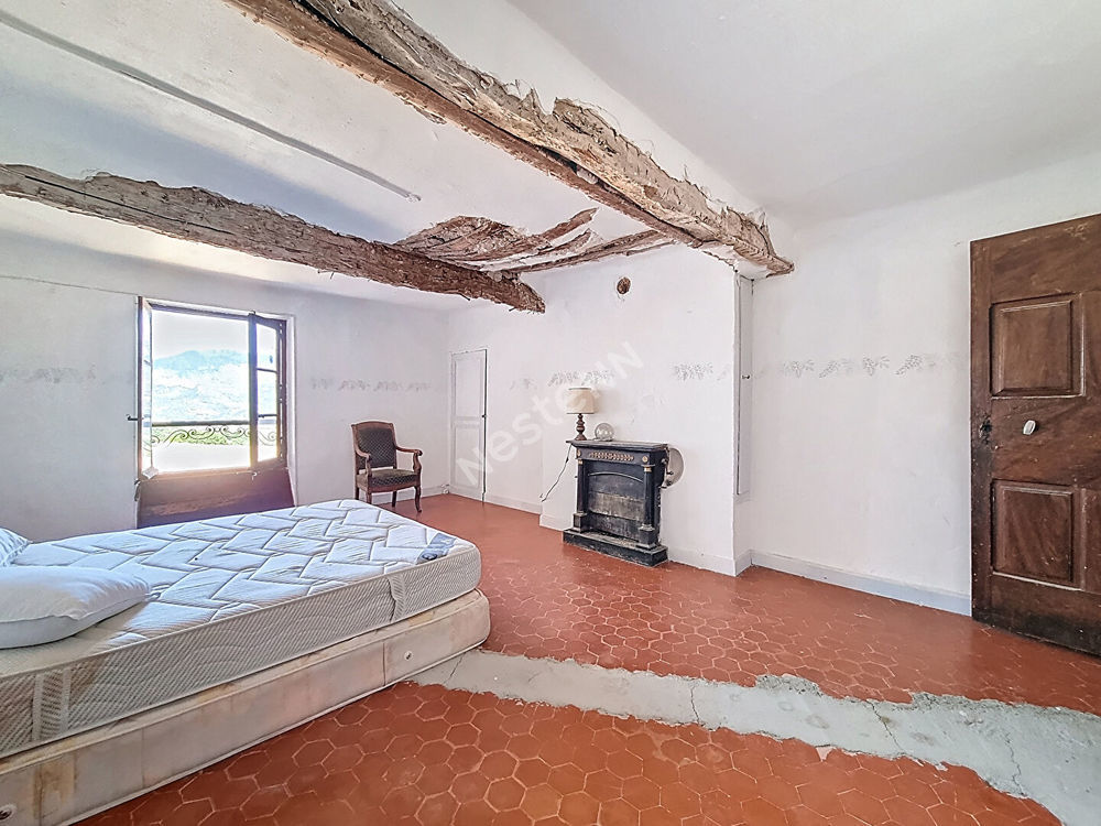 � vendre  Villa Thoard (04380)