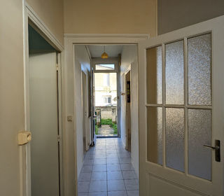  Immeuble � vendre 12 pi�ces 208 m�