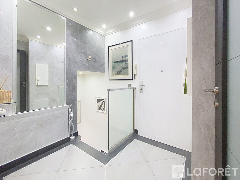 � vendre  Appartement Roquebrune-Cap-Martin (06190)