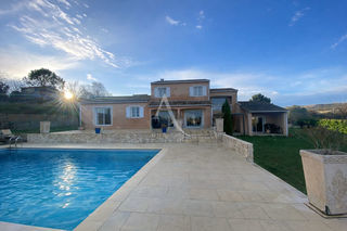  Maison � vendre 7 pi�ces 236 m�