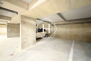  Parking / Garage � louer 