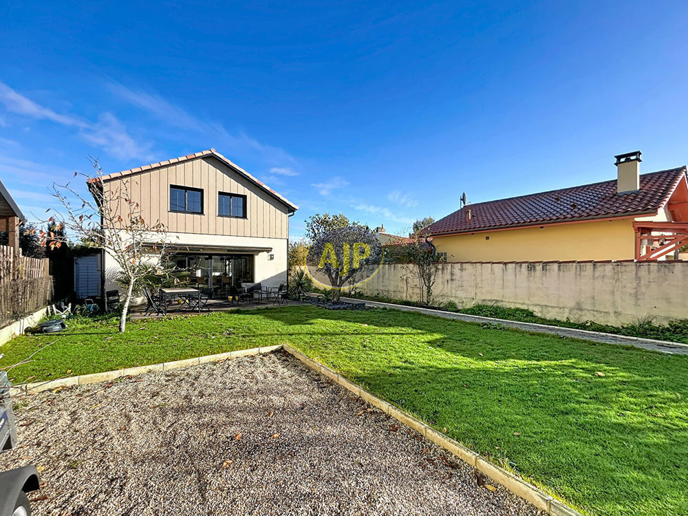 � vendre  Maison M�rignac (33700)