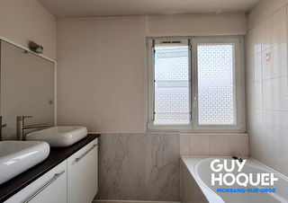  Appartement � louer 5 pi�ces 81 m�