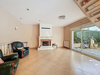  Maison � vendre 8 pi�ces 232 m�