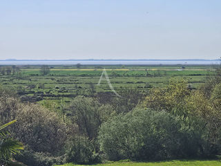  Maison � vendre 8 pi�ces 300 m�