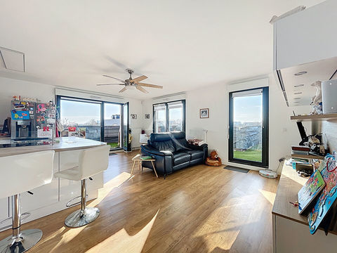   APPARTEMENT 2 CHAMBRES A COLOMBES avec VUE A 180� sur PARIS Appartement - 3 pi�ce(s) - 72 m�