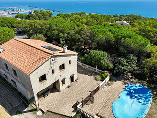  Maison � vendre 11 pi�ces 250 m�