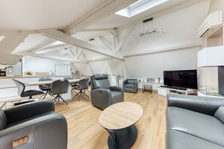  Appartement � vendre 9 pi�ces 143 m�