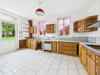  Maison � vendre 10 pi�ces 317 m�