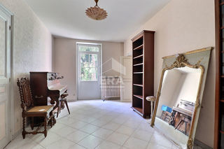  Maison � vendre 11 pi�ces 250 m�