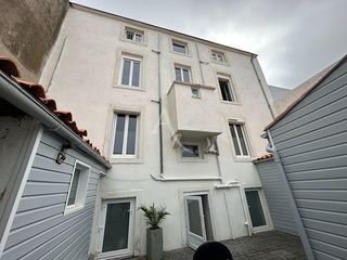  Immeuble � vendre 260 m�