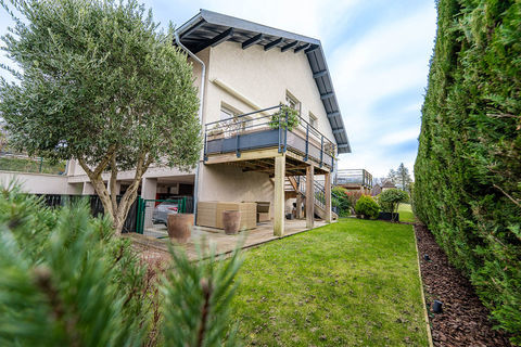   � Brison-Saint-Innocent Duplex T4 avec terrasse et jardin privatif Appartement - 4 pi�ce(s) - 89 m�