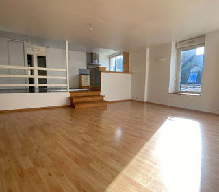  Appartement � louer 5 pi�ces 132 m�