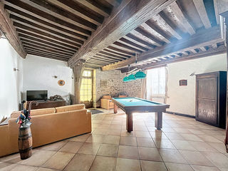  Maison � vendre 15 + pi�ces 562 m�