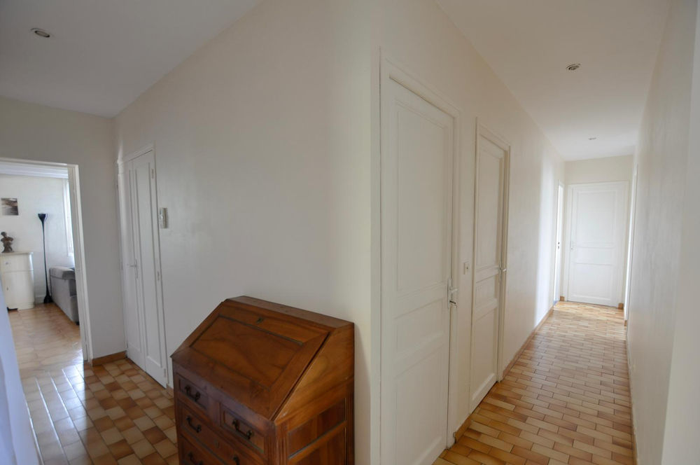 � vendre  Maison Gu�thary (64210)