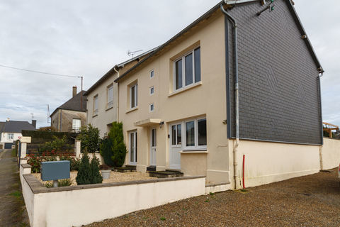   MANCHE; Maison r�nov�e de 3 chambres � quelques pas du centre-ville. Maison - 6 pi�ce(s) - 100 m�