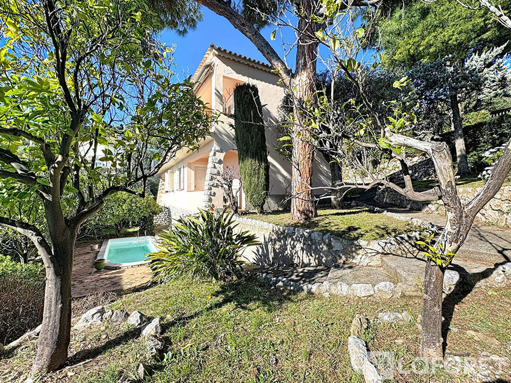 � vendre  Maison Roquebrune-Cap-Martin (06190)