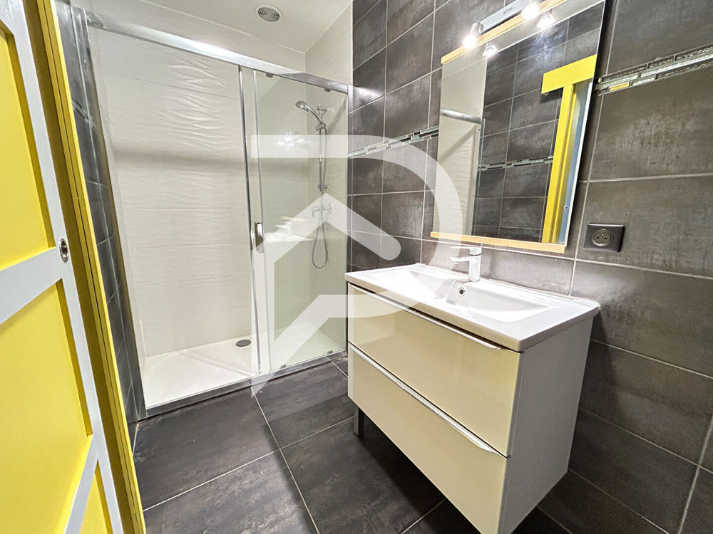 � vendre  Maison Saint-Laurent-d'Aigouze (30220)