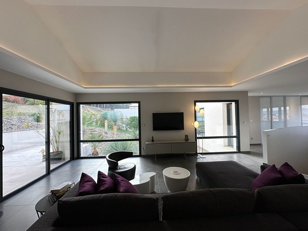 � vendre  Maison Mont�limar (26200)