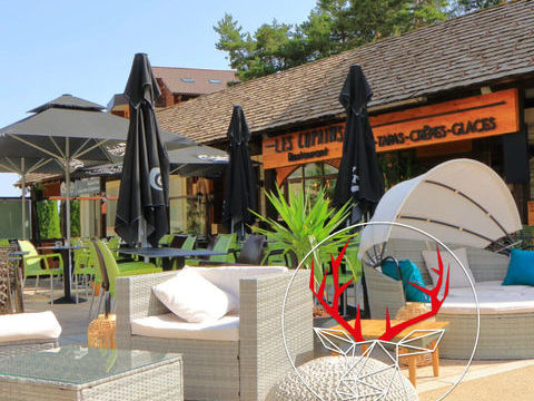 Fonds de commerce &agrave; vendre - Emplacement exceptionnel sur les pistes &agrave; DEVOLUY 350000 05250 Devoluy