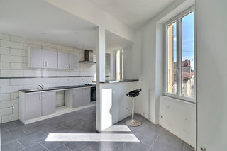  Immeuble � vendre 7 pi�ces 154 m�