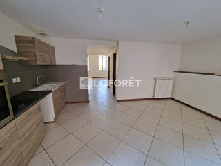  Appartement � louer 4 pi�ces 100 m�